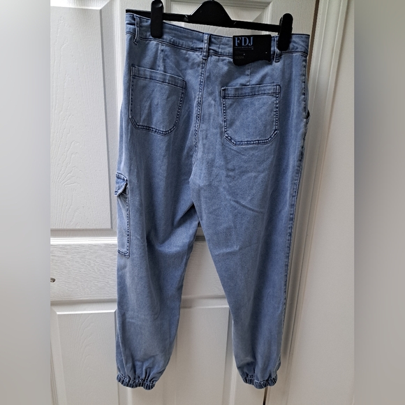 FDJ French Dressing Loose Fit Cargo Ankle Jeans for Women, Casual Relaxed Fit - Picture 6 of 6